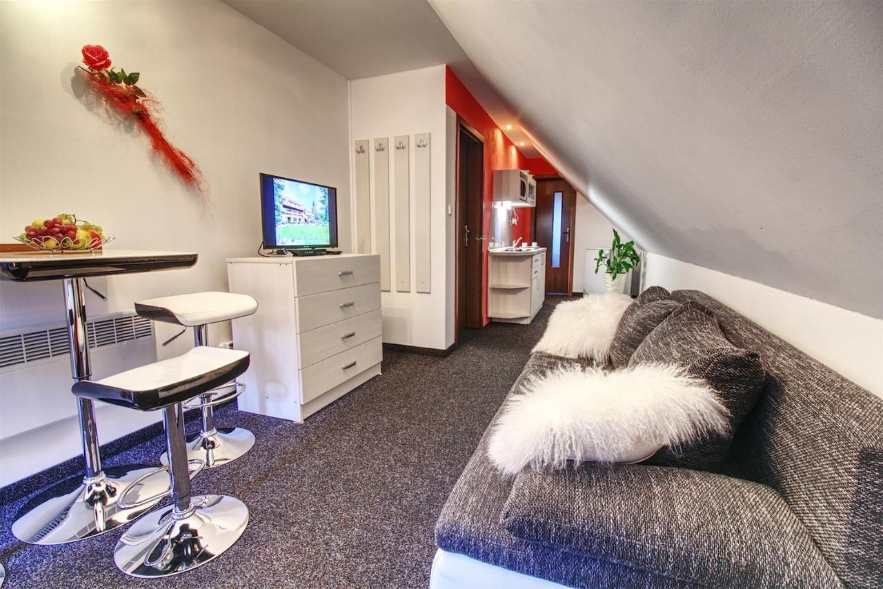 Apartmany Pacific เดมานอฟสกา โดลินา ภายนอก รูปภาพ